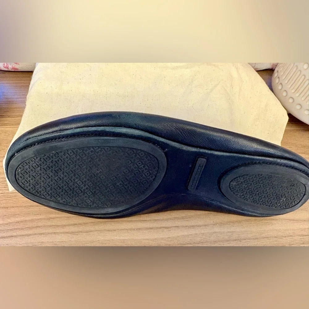 Tory Burch Black Leather Flats with Gold Logo - Picture 10 of 12